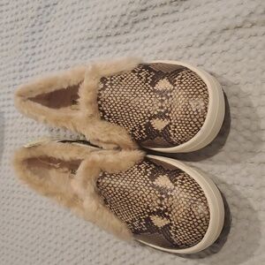NWT BareTraps Bunny Women's Flats & Oxfords Natural Snake Microfiber 9M (#10)